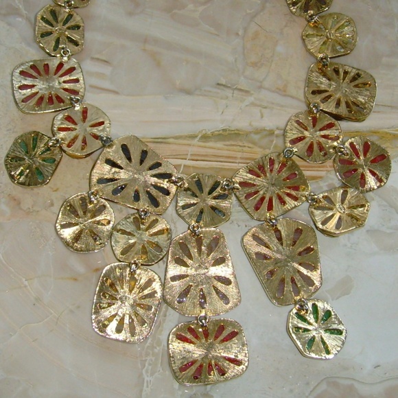 Kenneth J Lane Bib Necklace - Picture 14 of 16